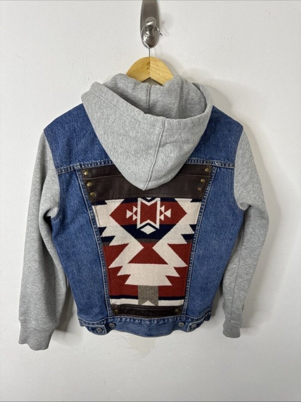 Levi’s Woman S Recrow Southwestern Pattern Denim Jean Jacket Indigenous Reworked